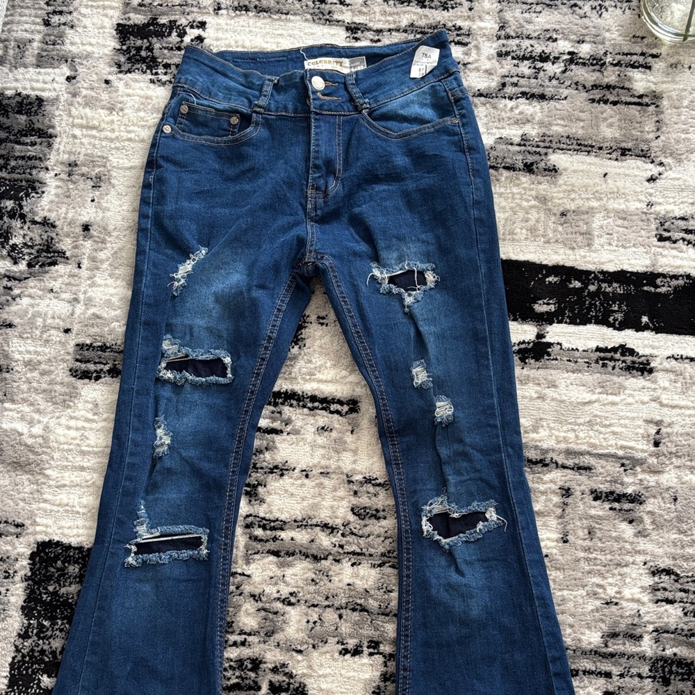 Chic Distressed Wide Leg Jeans in Deep Blue - Picture 2 of 3